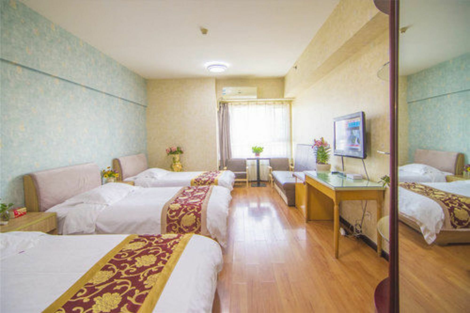 Golden Tree Business Hotel Сиань Экстерьер фото